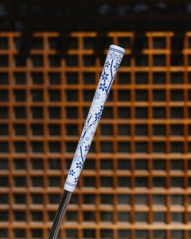 The Blossom Club Grip: Porcelain