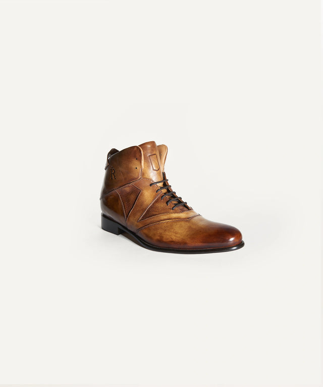 The Rafter Club Italian made mens dress shoe in brown leather with lace-up design and polished finish