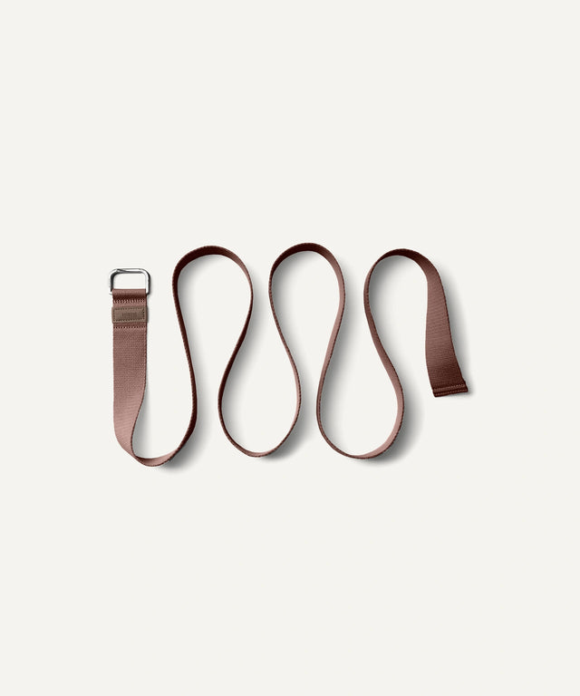WeGym stretch strap for stretching in brown with metal buckle for flexibility exercises