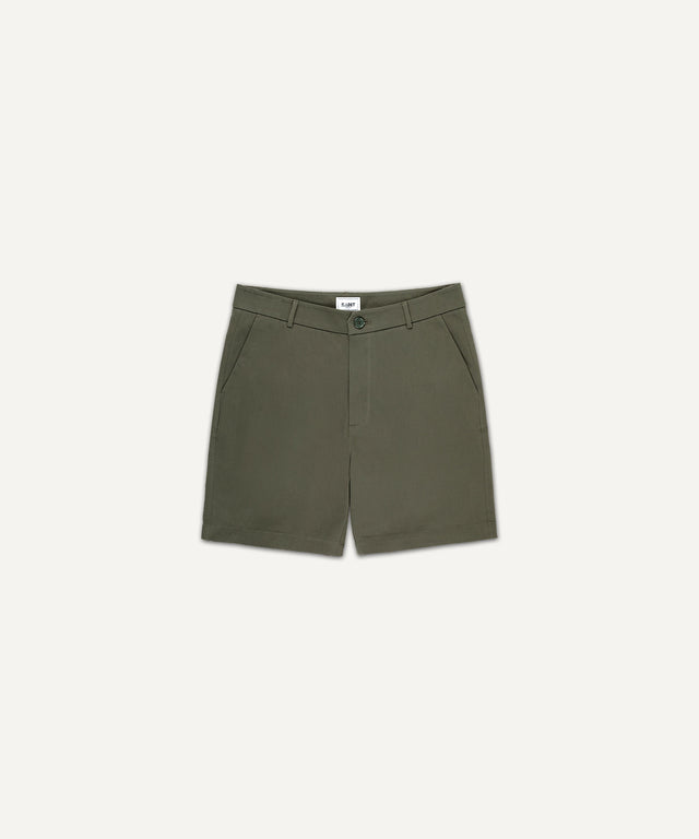 Kadet olive green men's chino shorts with button closure and belt loops